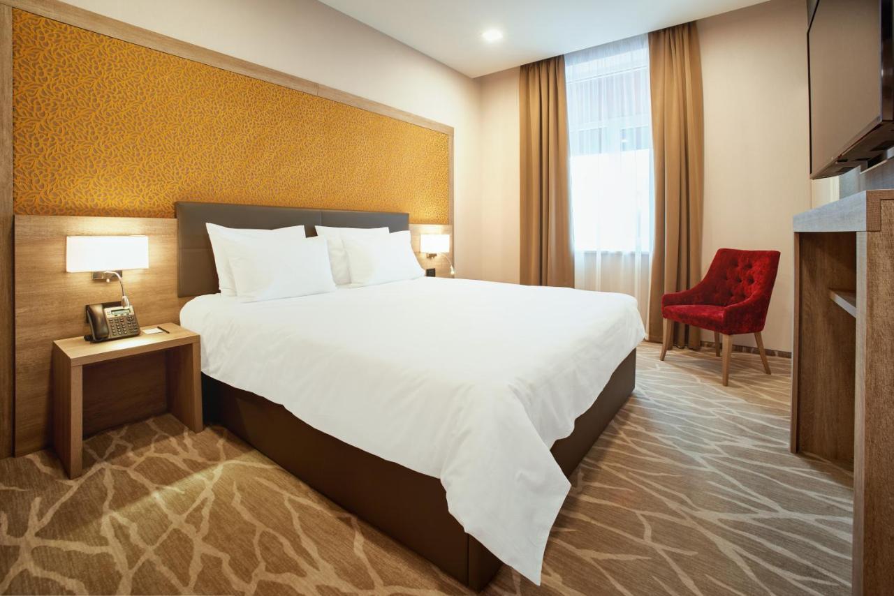 Radisson Hotel City Centre Odesa Exterior photo
